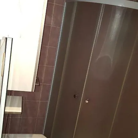 Gostinjska kuća Bojan *